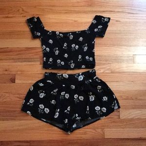 Two piece set small